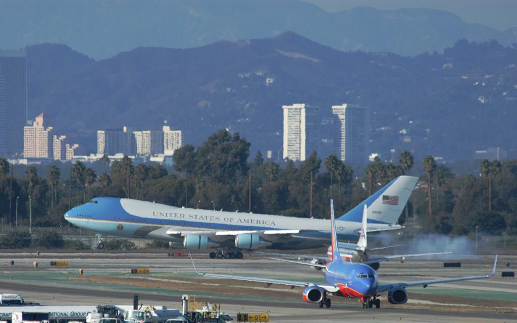 Air Force One LAX-00