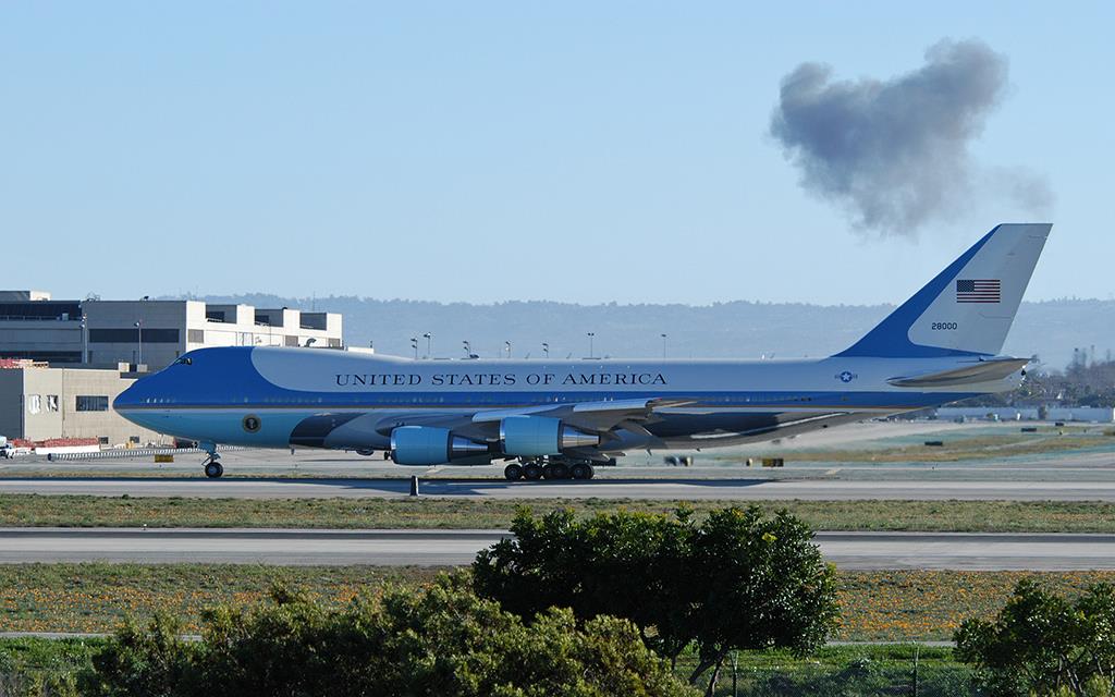 Air Force One LAX-01