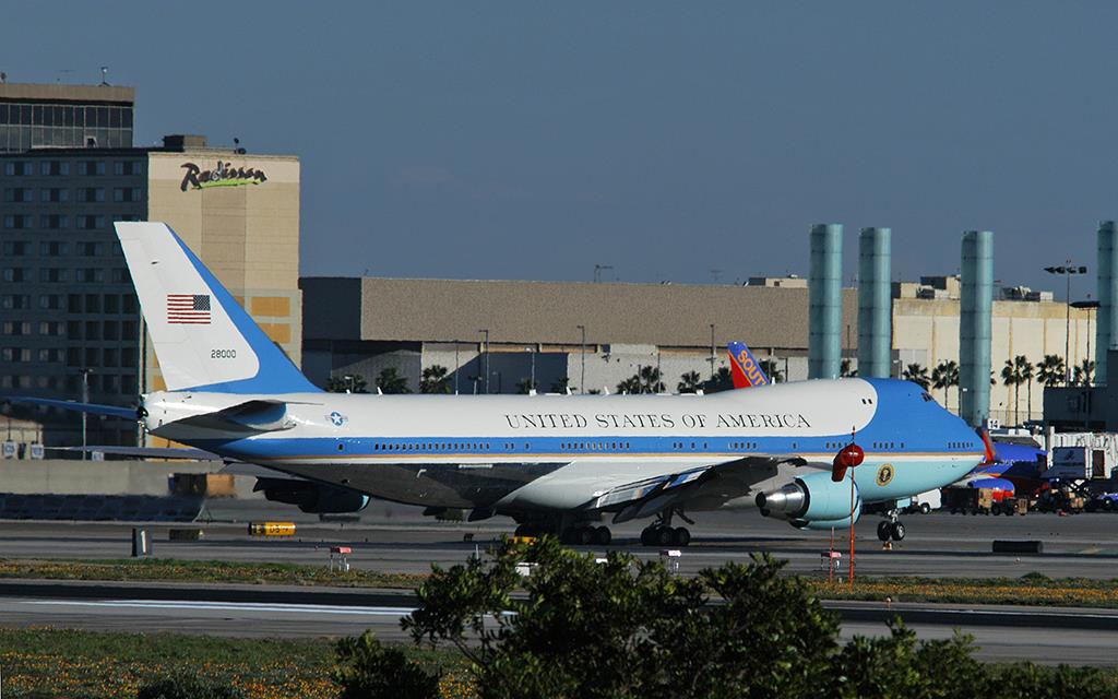 Air Force One LAX-03