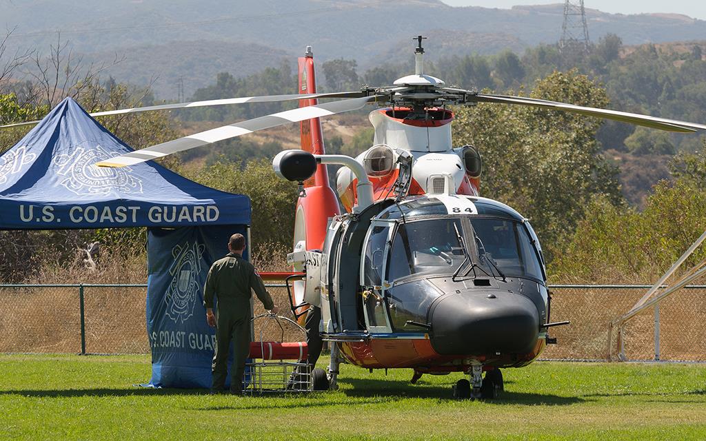 HH-65 Dolphin (Heroes2012)-01