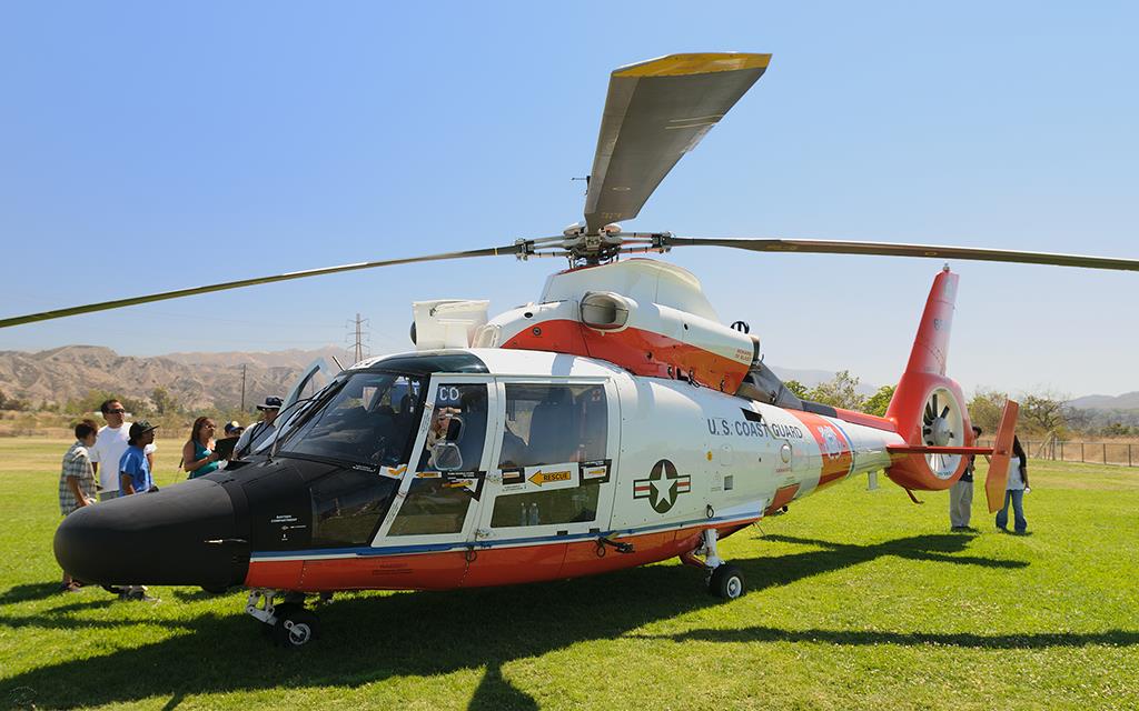 HH-65 Dolphin (Heroes2012)-02