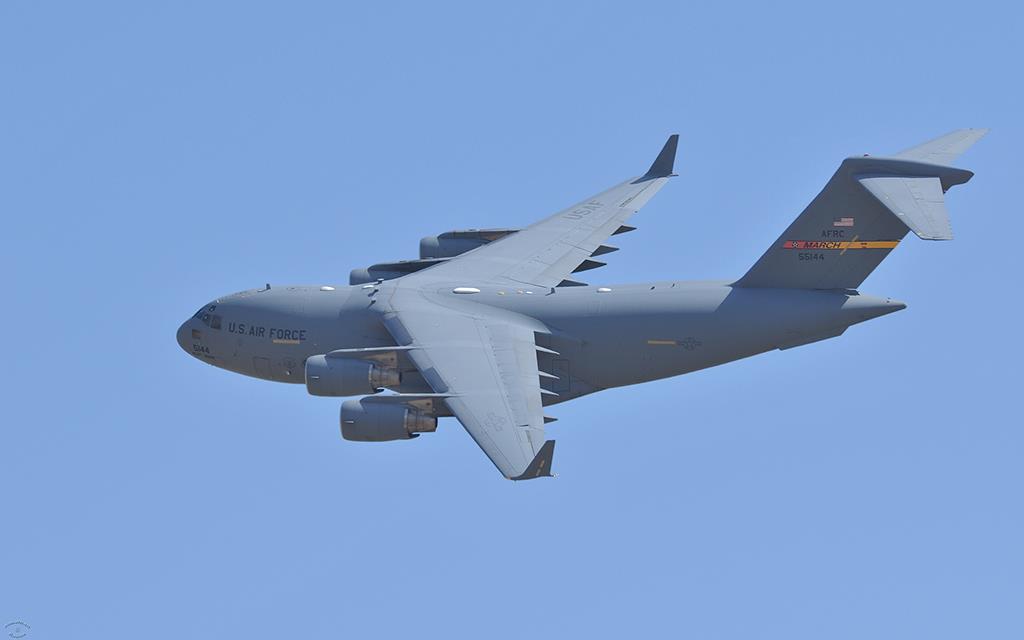 C-17 Globemaster III-01