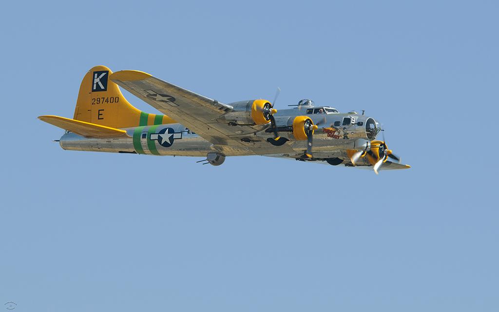 B-17 Flying Fortress-03