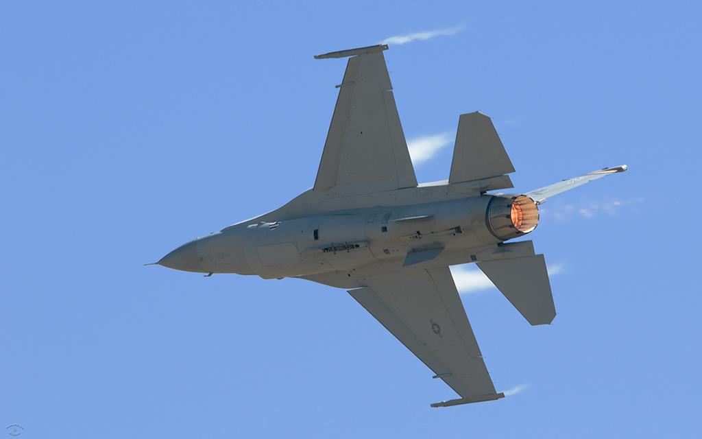 F-16 Fighting Falcon-02