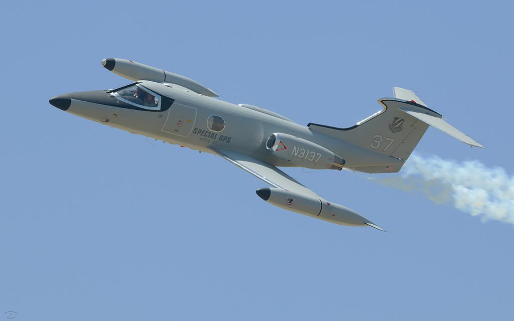 Learjet-24 -02