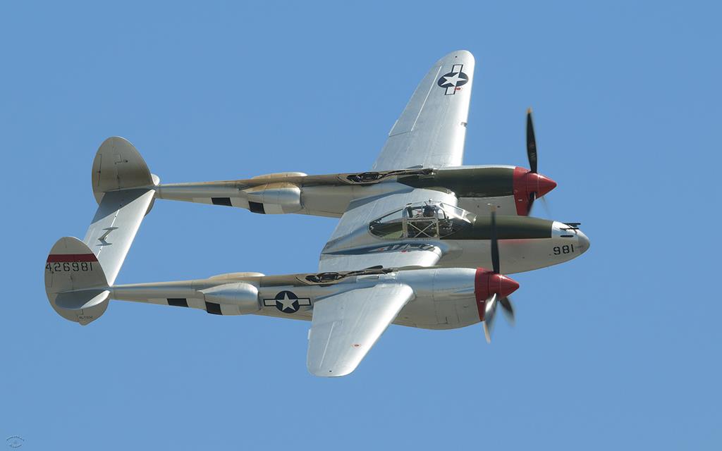 P-38 Lightning (Chino2012)-03