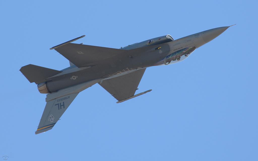 F-16 Fighting Falcon-02