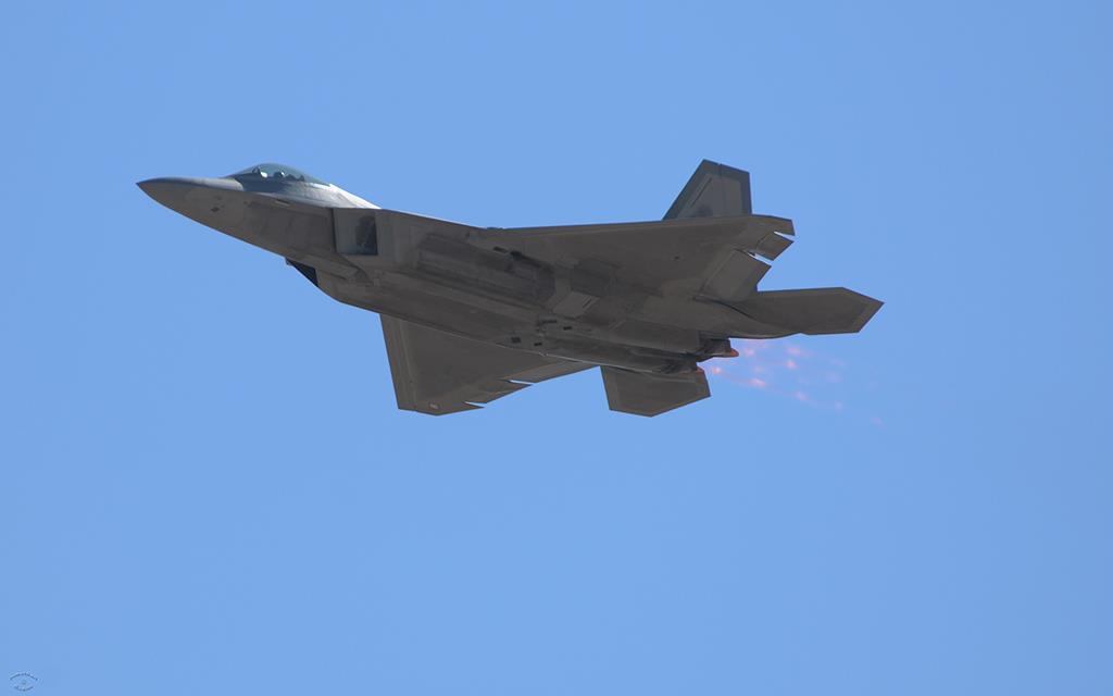 F-22 Raptor-02