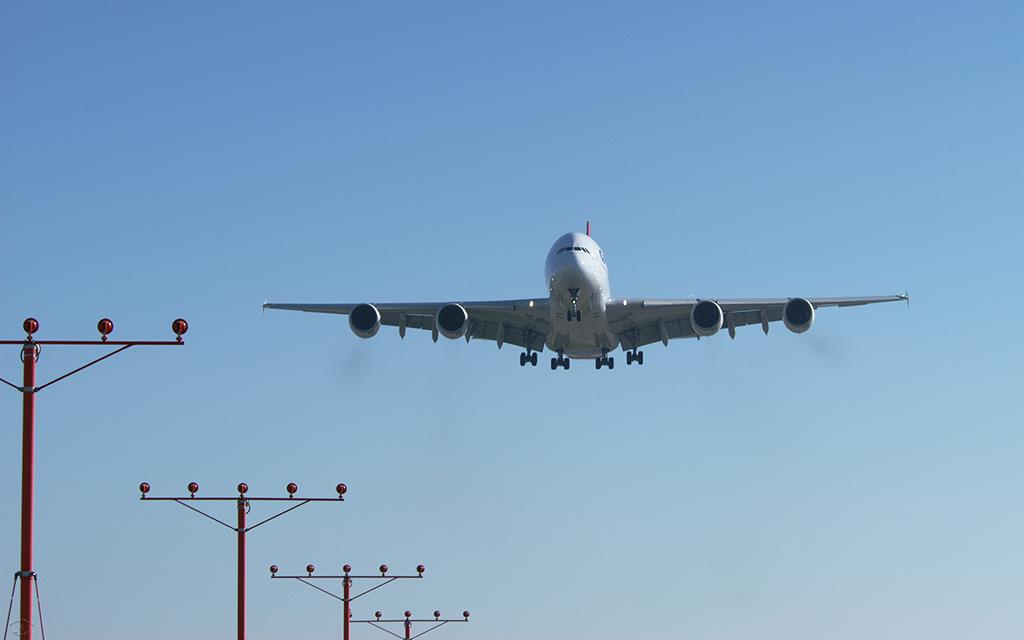 Airbus A380-09