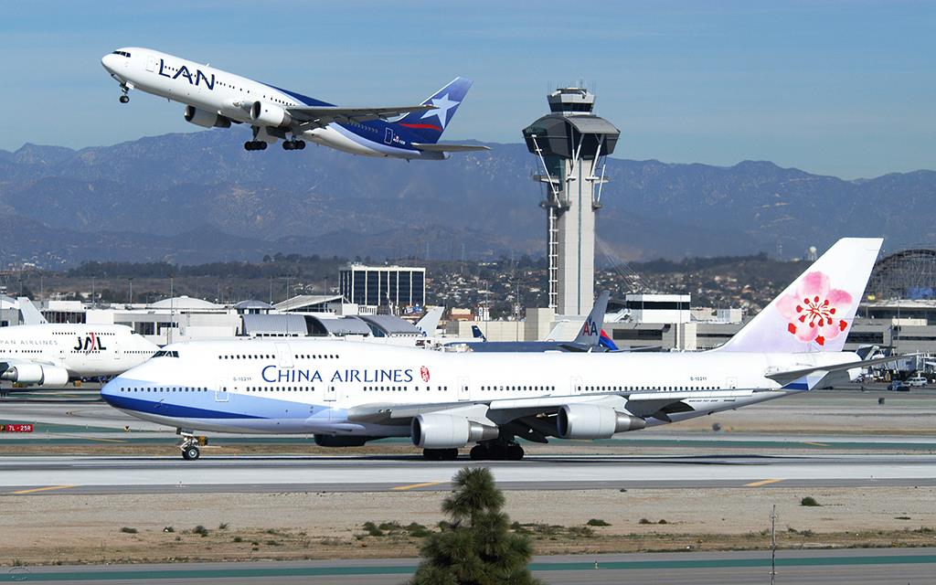 Boeing 747-01