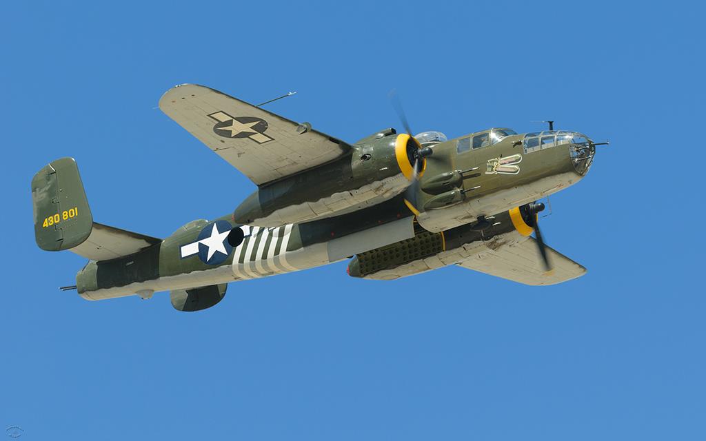B-25 Mitchell (KWJF_2014)-02