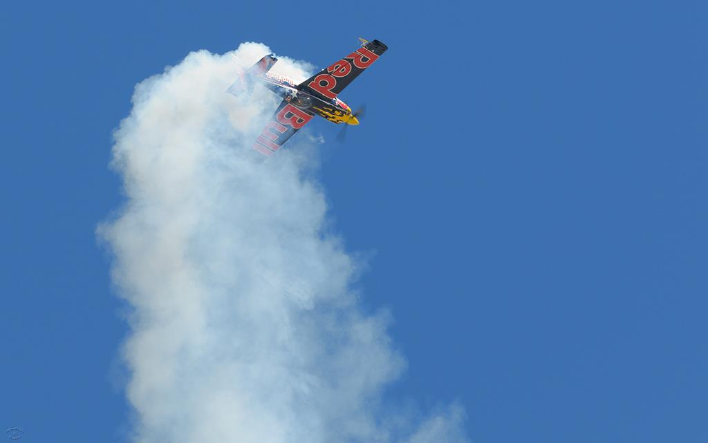 Redbull Extra-300 (KWJF_2014)-01