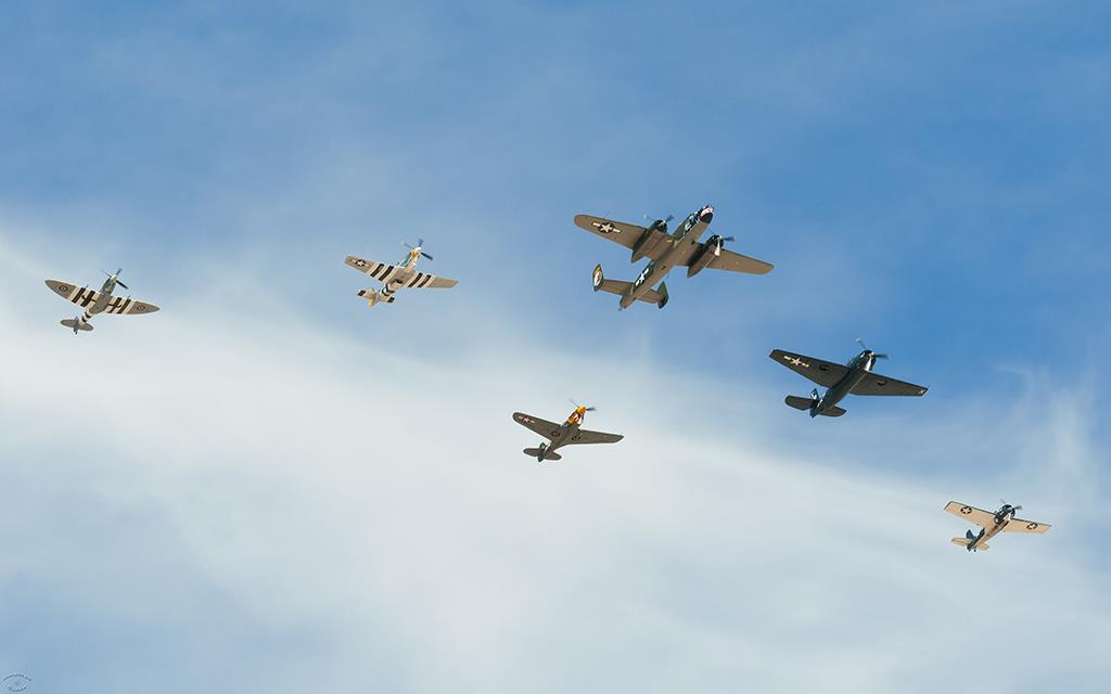 Warbirds (KWJF_2016)-01