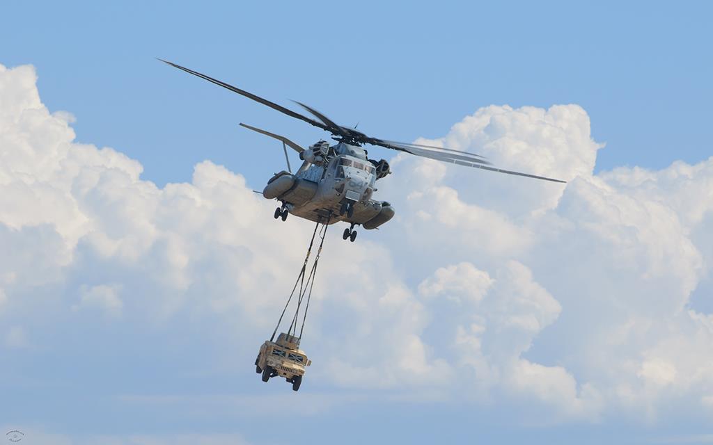 CH-53E Super Stallion-01