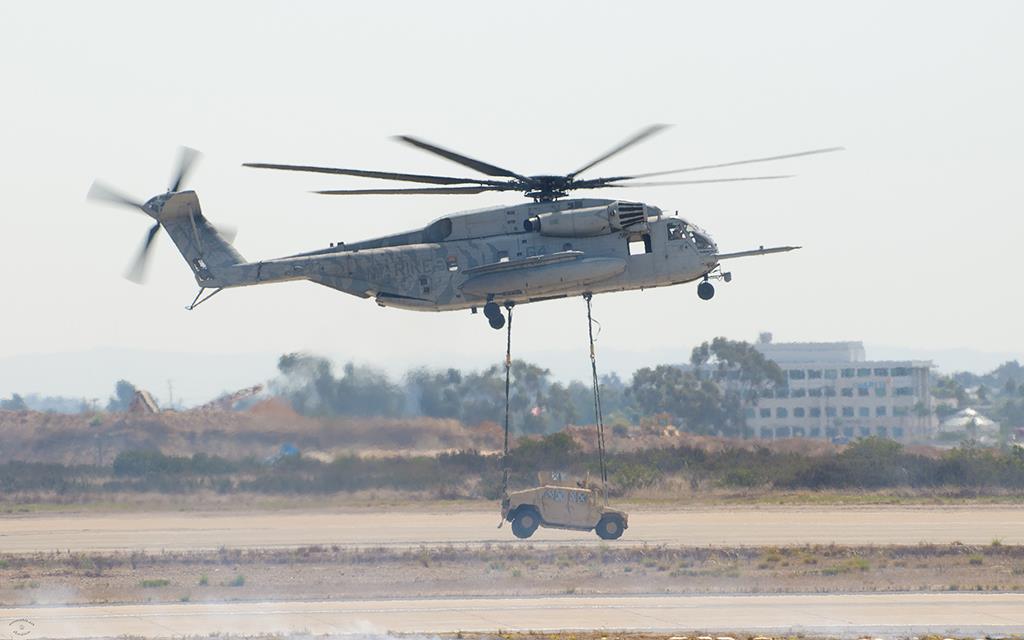 CH-53E Super Stallion-02