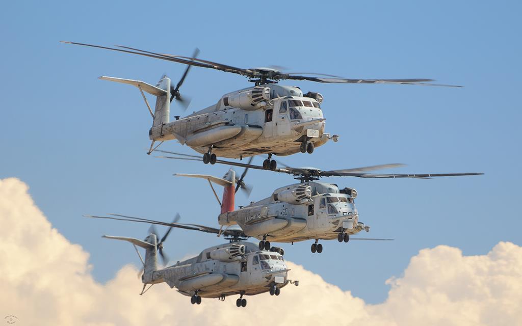 CH-53E Super Stallion-03