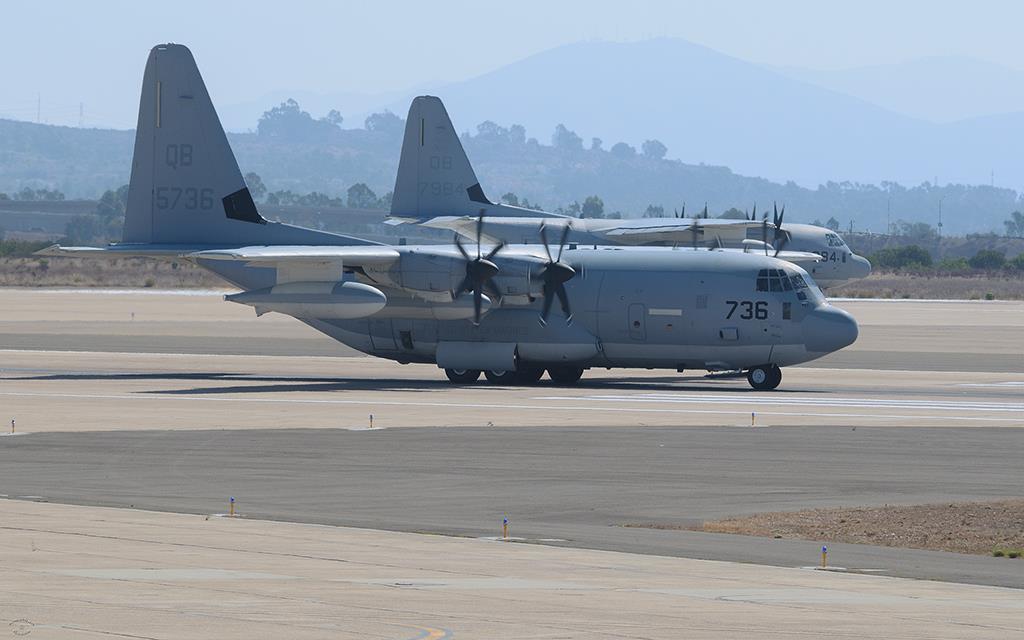 C-130 Hercules (Miramar2012)-01