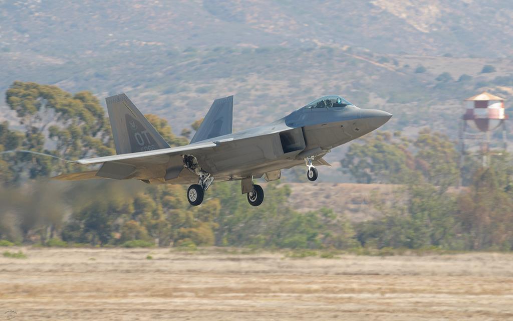 F-22 Raptor (Miramar2012)-04