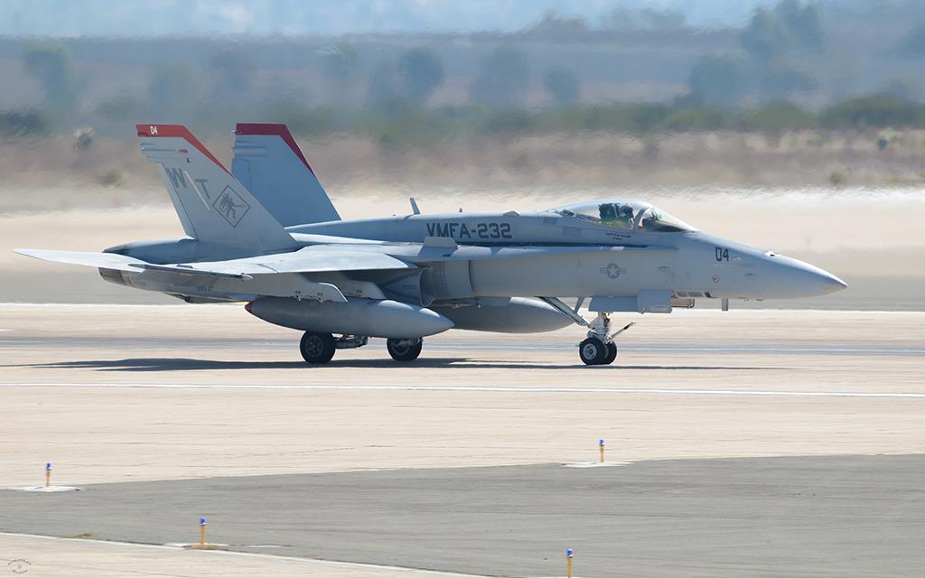 FA-18 Hornet (Miramar2012)-01