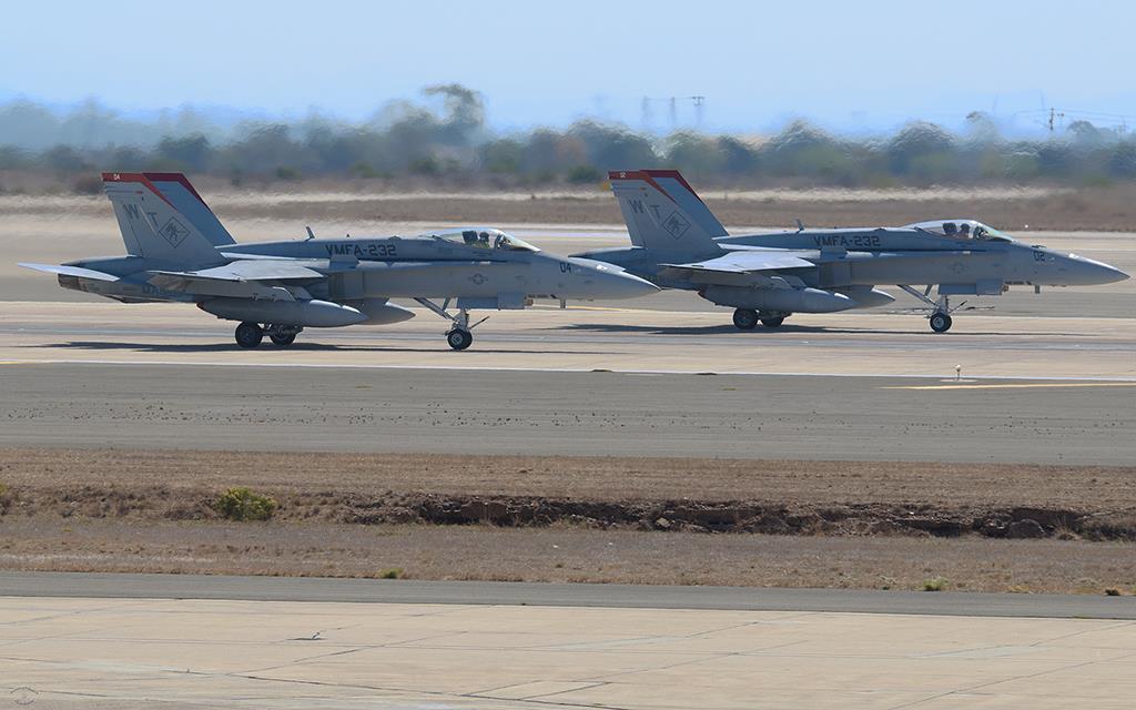 FA-18 Hornet (Miramar2012)-02