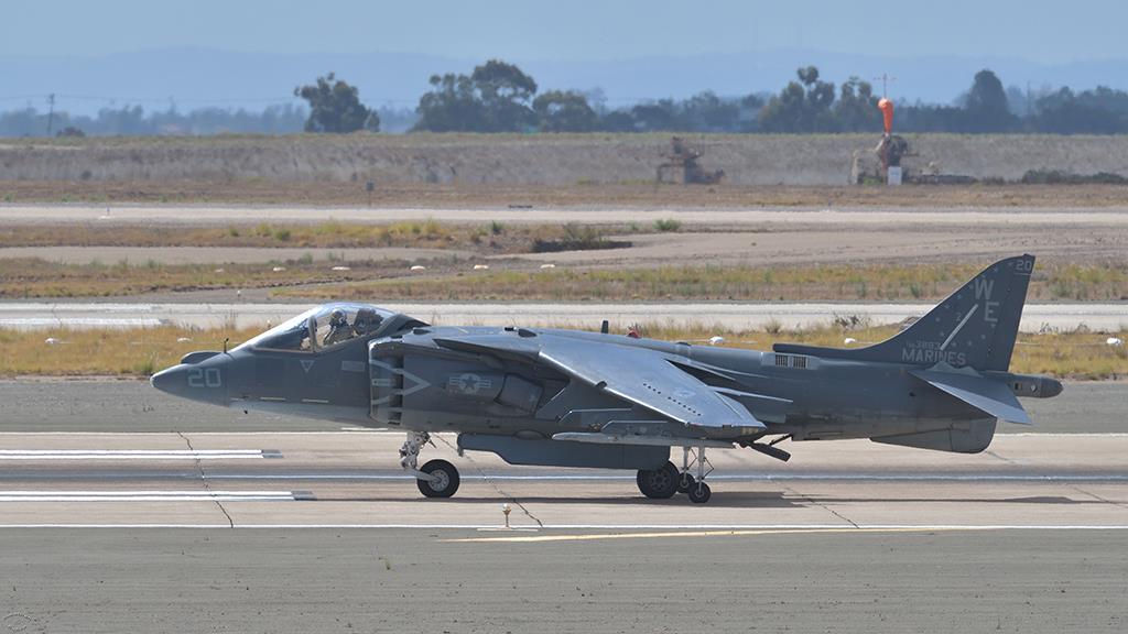 AV-8B Harrier II (KNKX_2017)-01