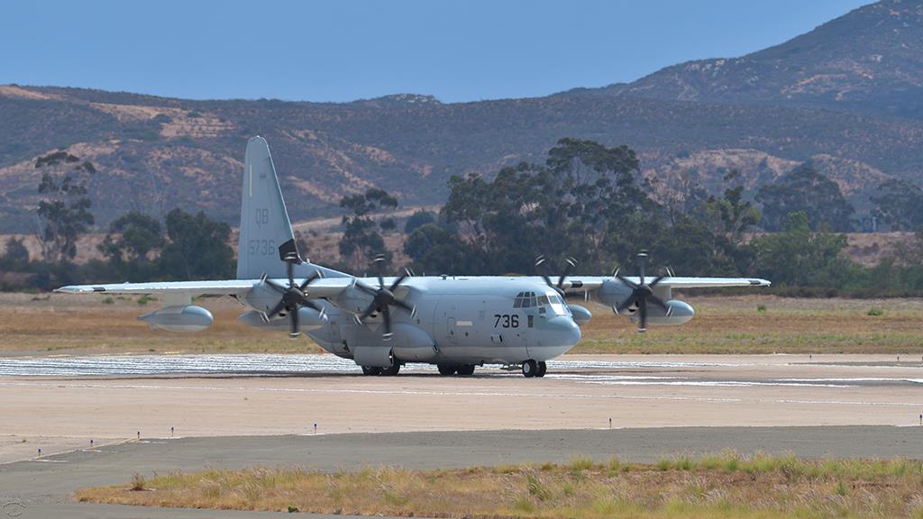 C-130 Hercules (KNKX_2017)-01