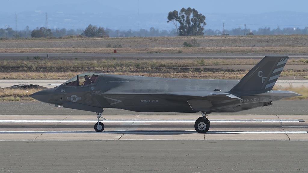 F-35B Lightning II (KNKX_2017)-02