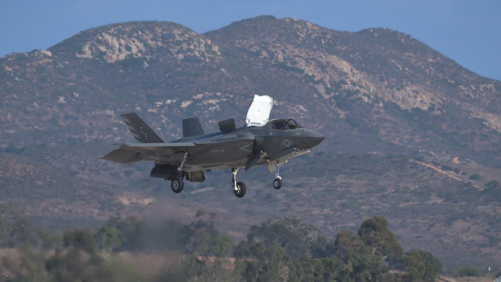 F-35B Lightning II (KNKX_2017)-21