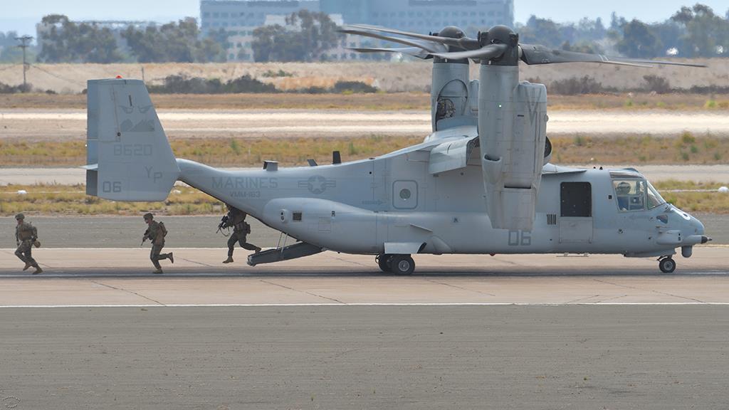 MV-22 Osprey (KNKX_2017)-04