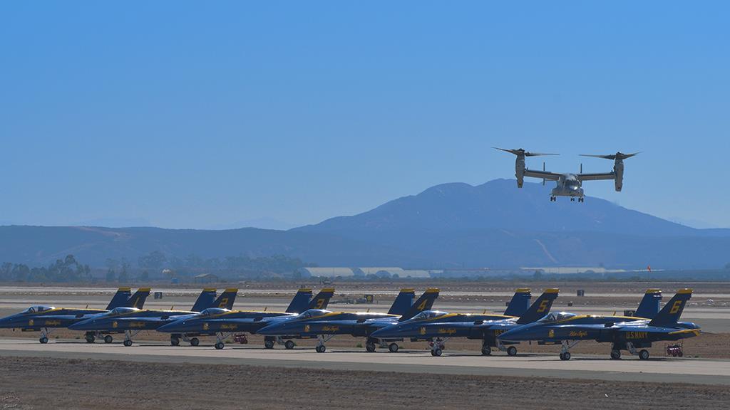 MV-22 Osprey (Miramar2018)-01