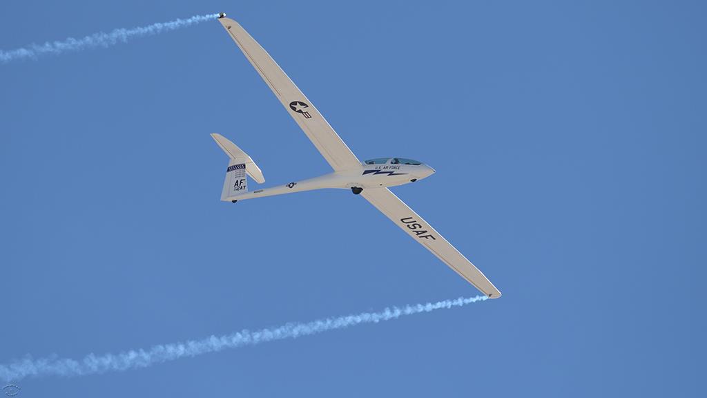 DG 1000S Glider (Nellis2019)-01