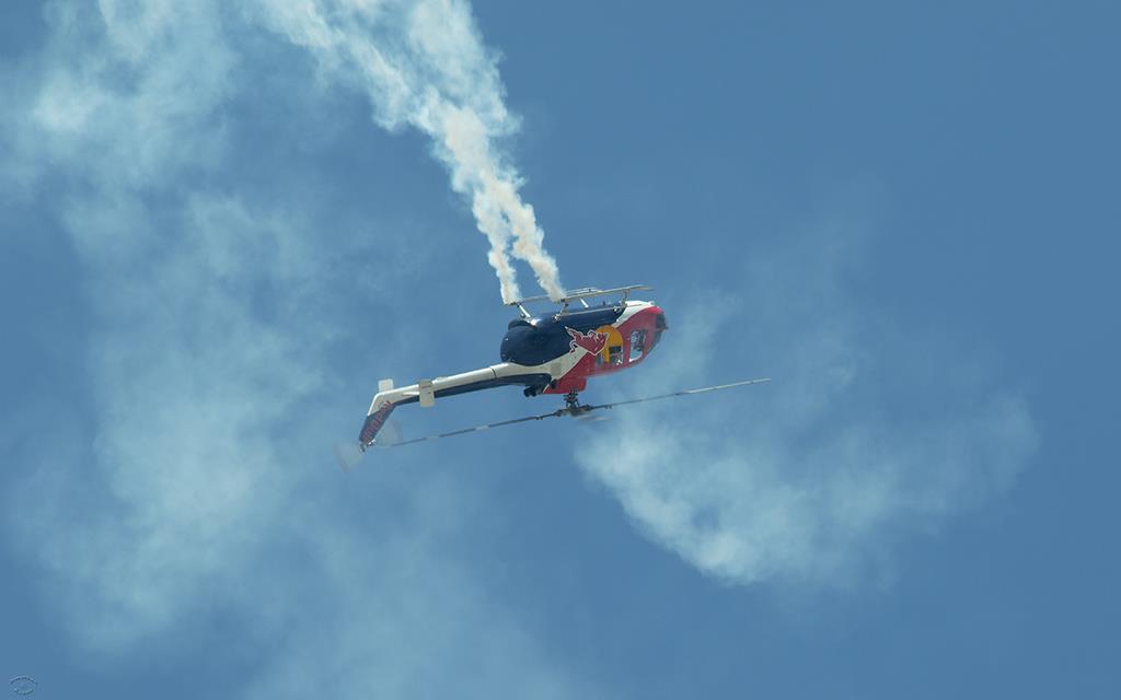 B0105 Red Bull Helicopter-02