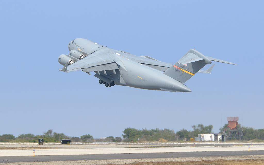 C-17 Globemaster III-04