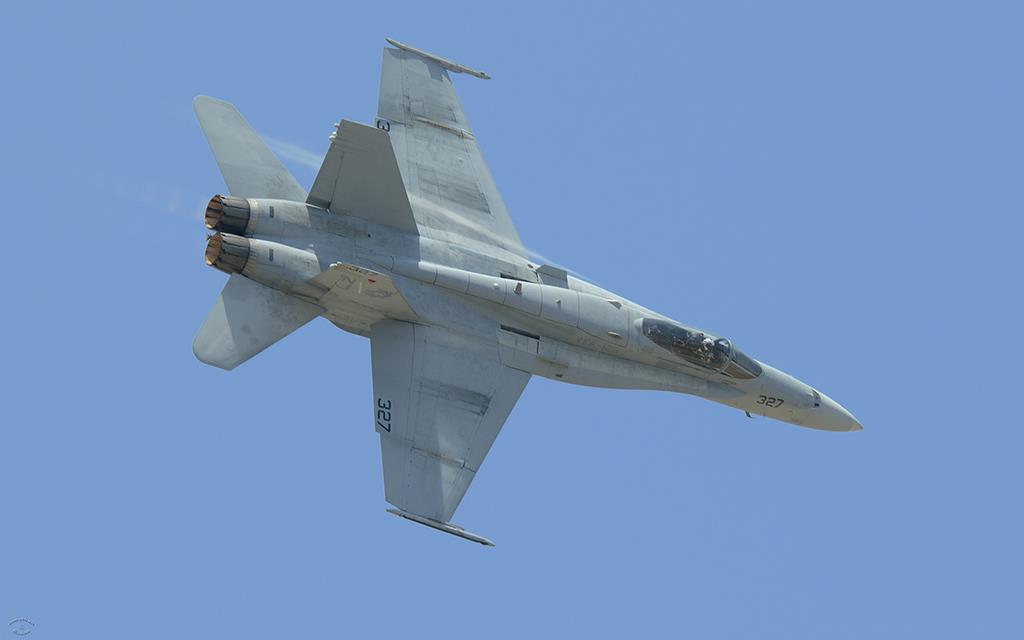 FA-18 Hornet-08