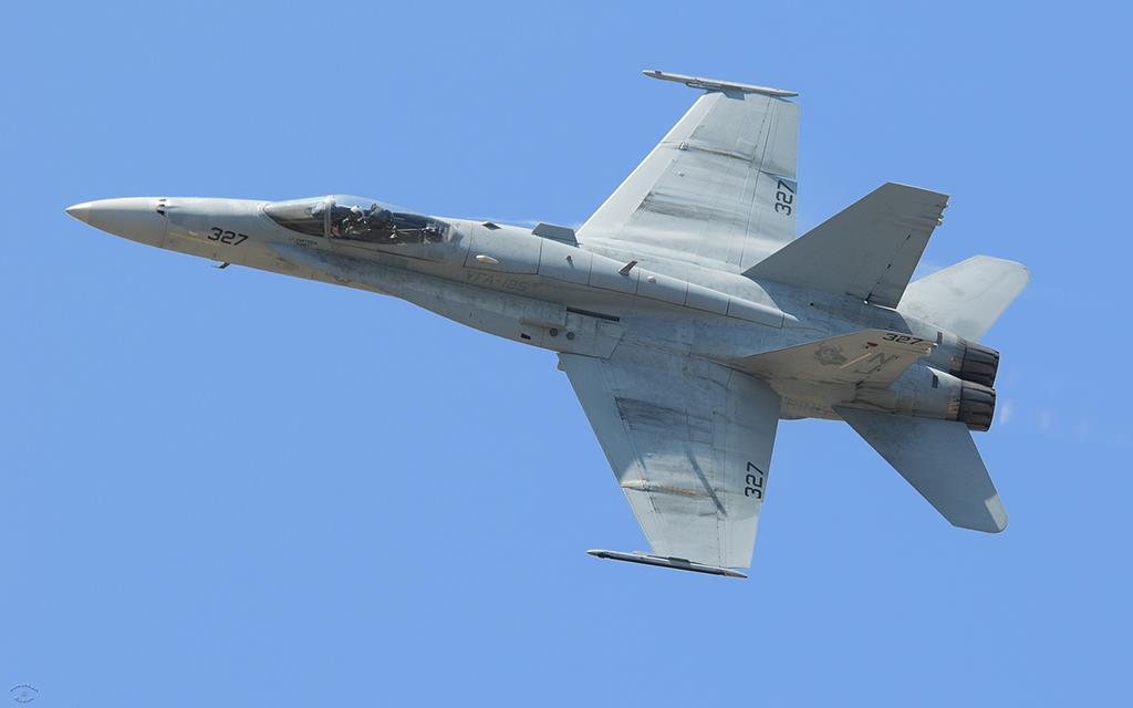 FA-18 Hornet-09