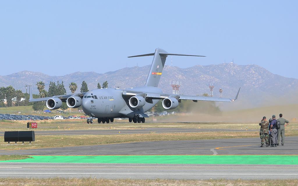 C-17 Globmaster III-02