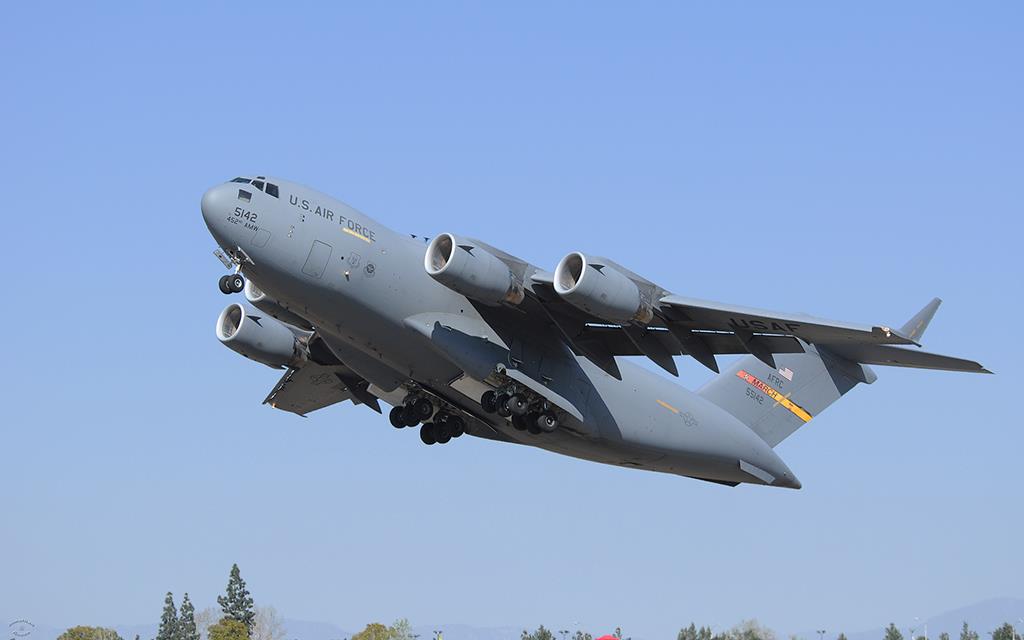 C-17 Globmaster III-03