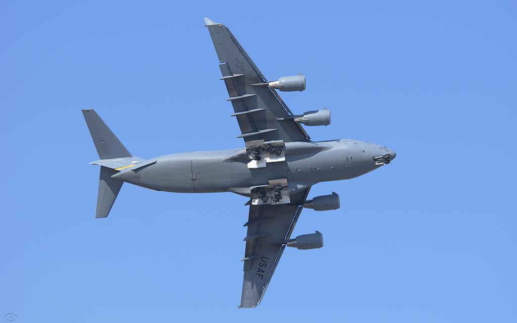 C-17 Globmaster III-10