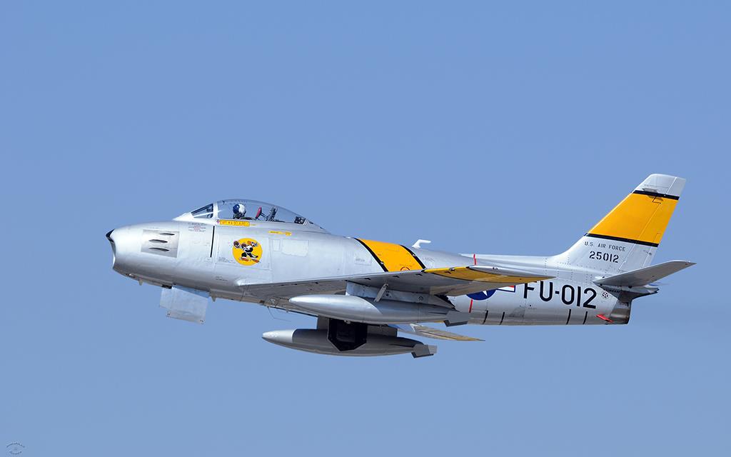 F-86 Sabre-01