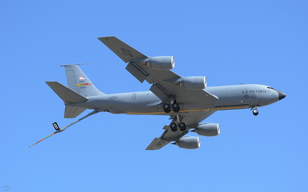 KC-135 Stratotanker-01