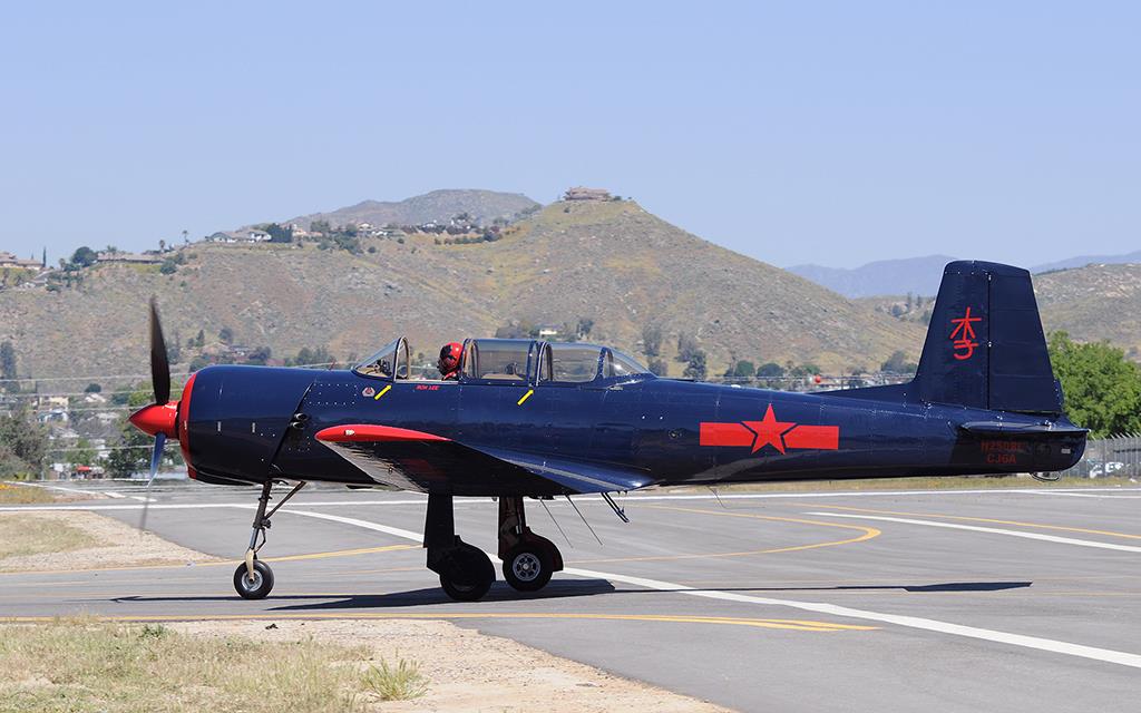 Nanchang CJ-6 -01