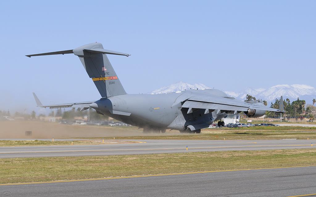 C-17 Globmaster III-11