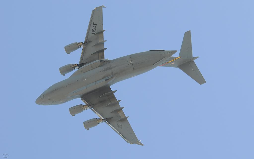 C-17 Globmaster III-12