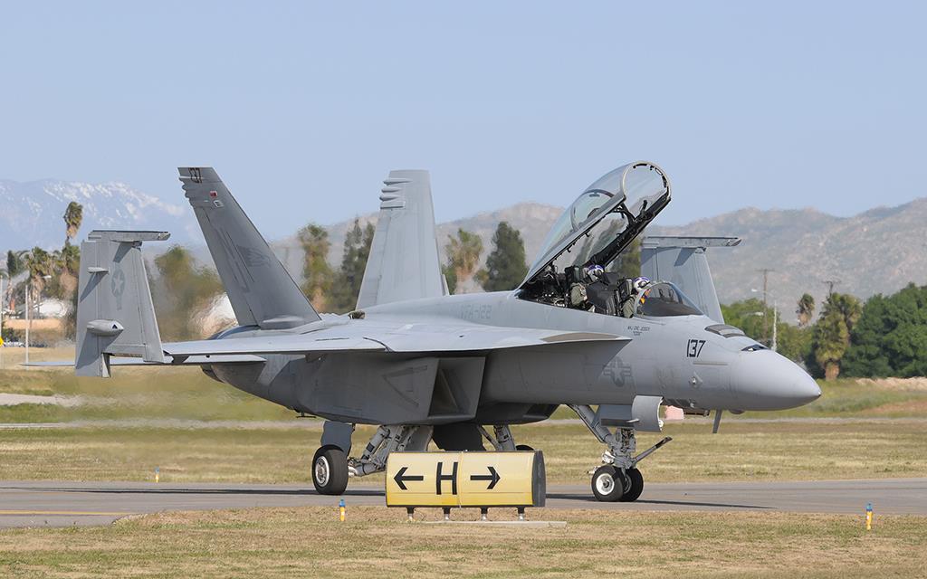 FA-18 Super Hornet-16