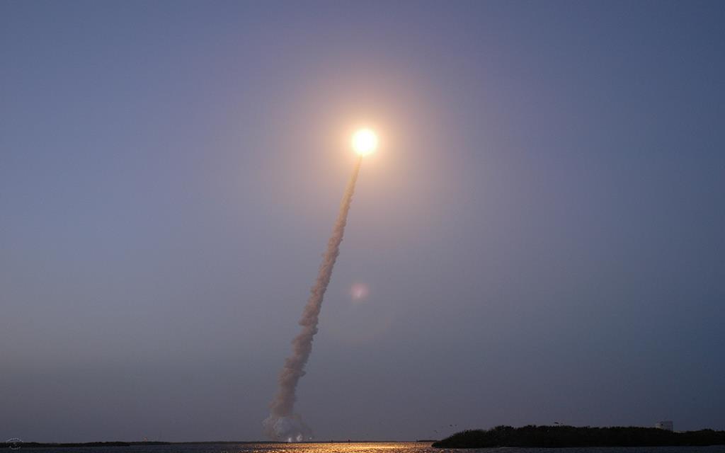 STS-119 Discovery-11b (c) Dana Rodda