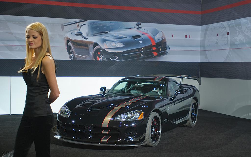 Dodge Viper-01