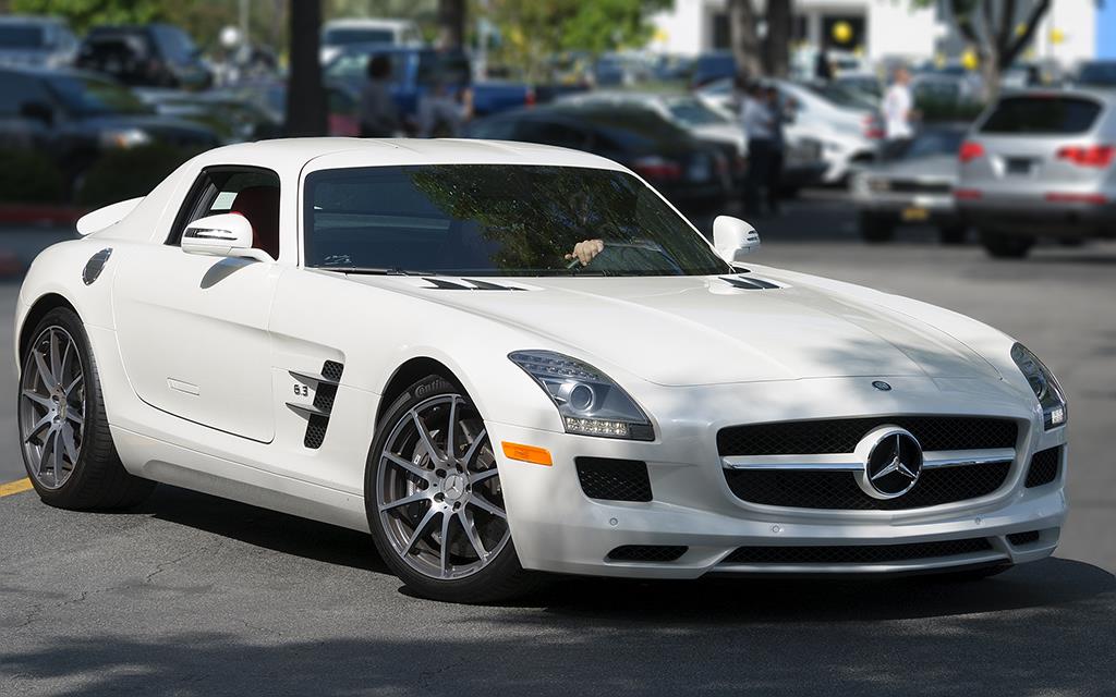 Mercedes SLS-02