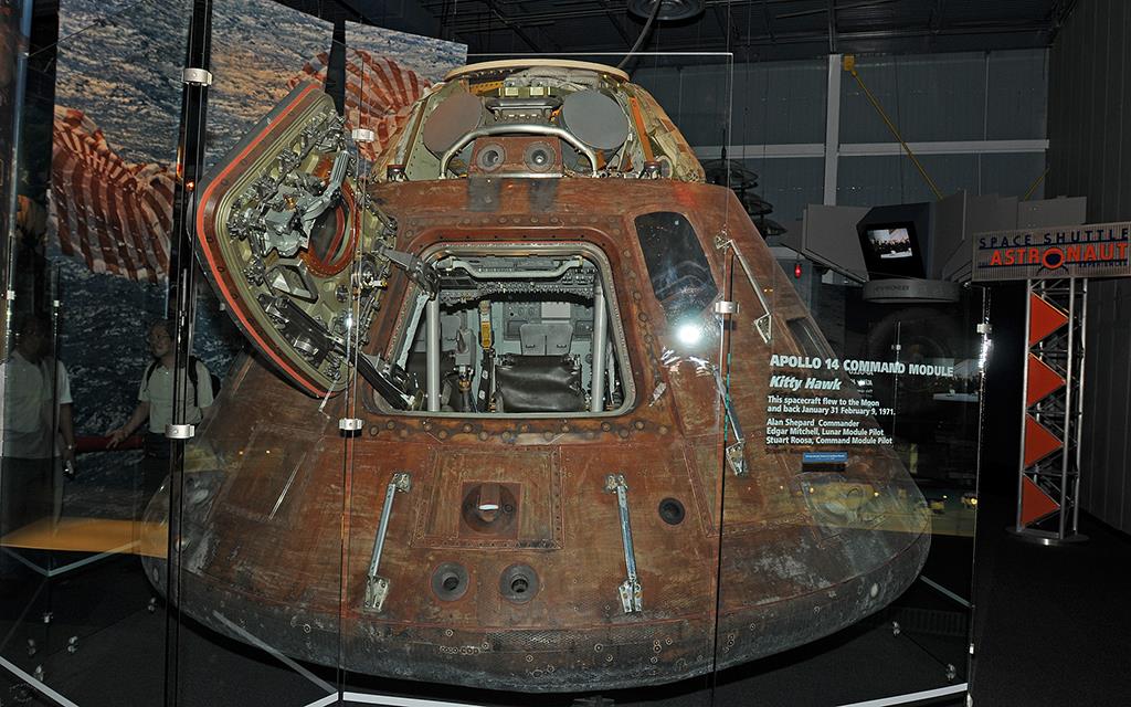 Apollo 14 Capsule-01