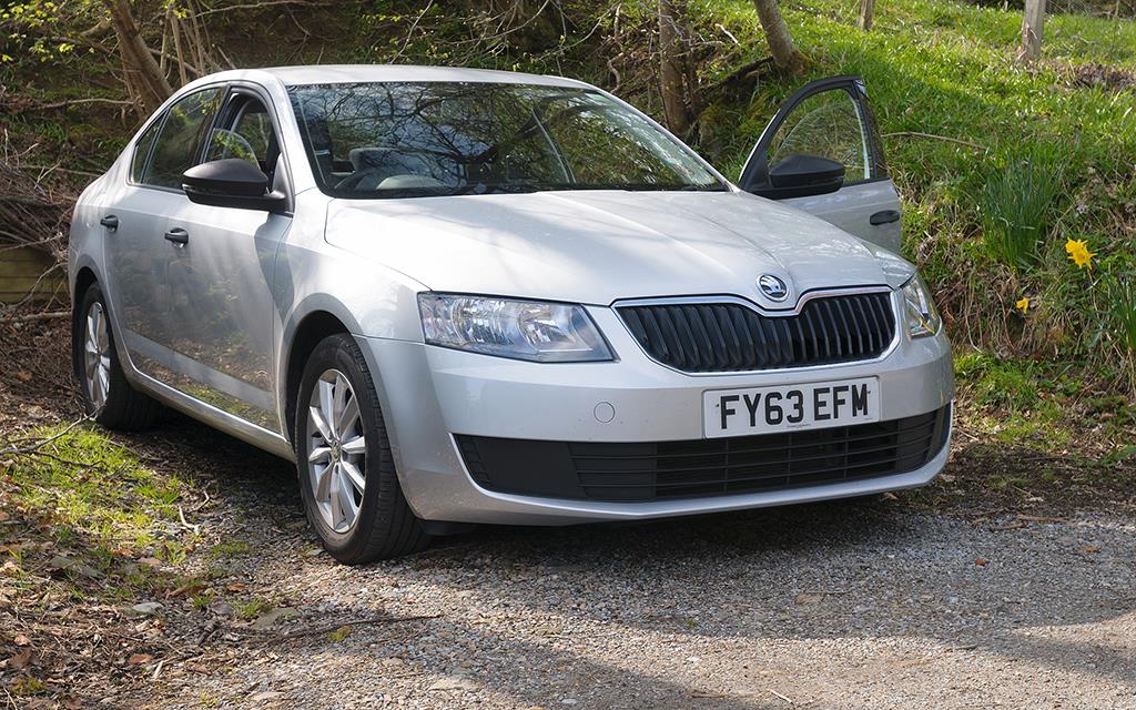 Skoda Octavia (UK2014)